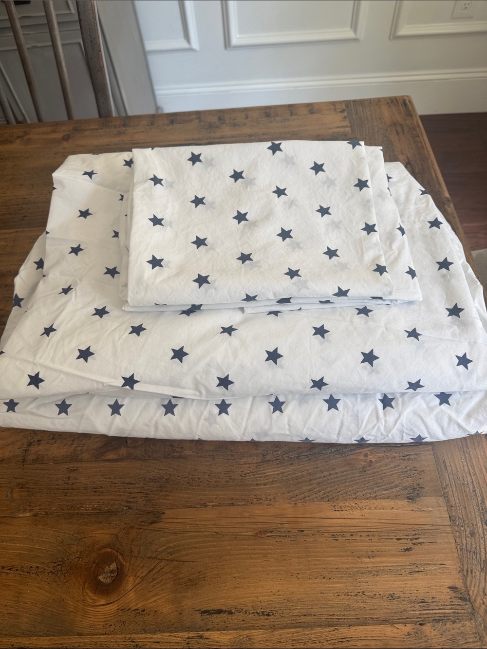 Pottery Barn kids White /Navy Star-Print Sheet Set - Home Bedding  size Queen